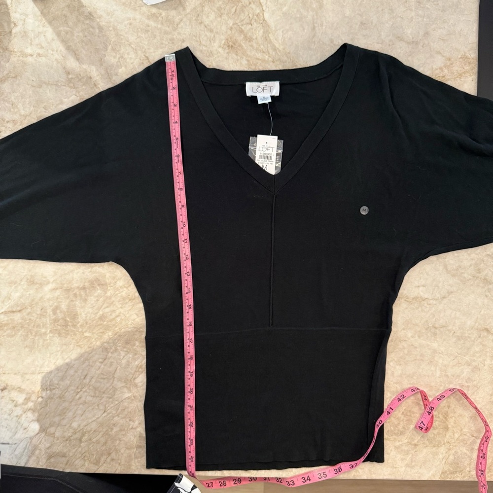 Ann Taylor LOFT Black Long Sleeve V-Neck Top - Picture 7 of 11